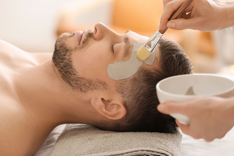 Kosmetik für den Mann zur Förderung der Hautgesundheit und ein gepflegtes Erscheinungsbild. 